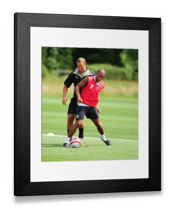 Framed Print : Bristol City First Team: Gearing Up for the 09-10 Season - Pre-Season Training Framed Print : Bristol City First Team: Gearing Up for the 09-10 Season - Pre-Season Training