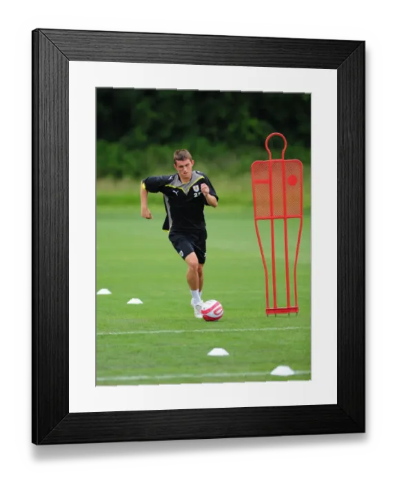 Framed Print : Bristol City First Team: Pre-Season Training 09-10 - Gearing Up for the New Season