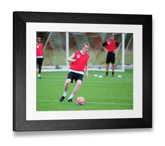 Framed Print : Pre-Season Training: The Road to Glory with Bristol City First Team (09-10)
