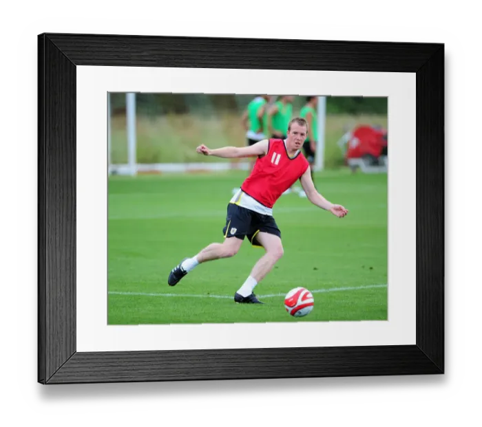 Framed Print : Bristol City First Team: Gearing Up for the 09-10 Season - Pre-Season Training Framed Print : Bristol City First Team: Gearing Up for the 09-10 Season - Pre-Season Training