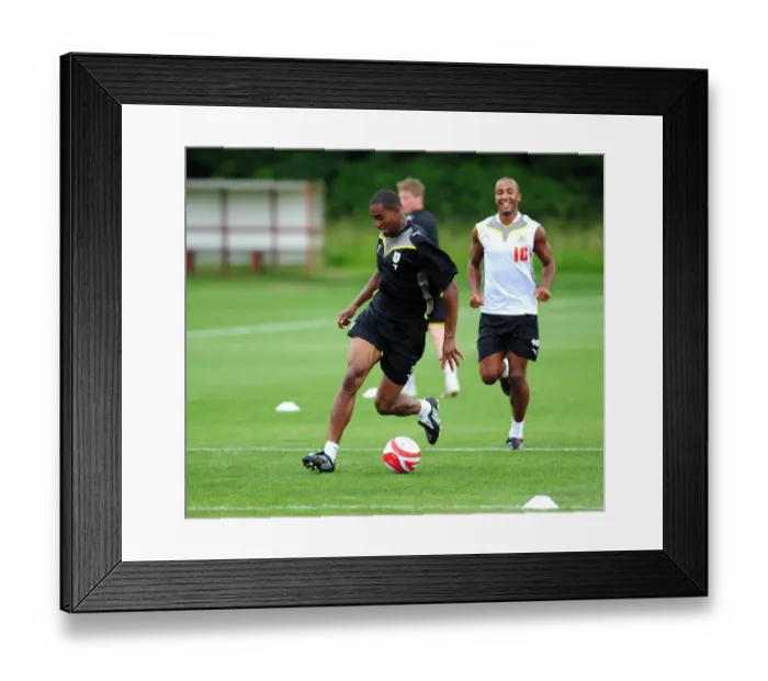 Framed Print : Bristol City First Team: Gearing Up for the 09-10 Season - Pre-Season Training Framed Print : Bristol City First Team: Gearing Up for the 09-10 Season - Pre-Season Training