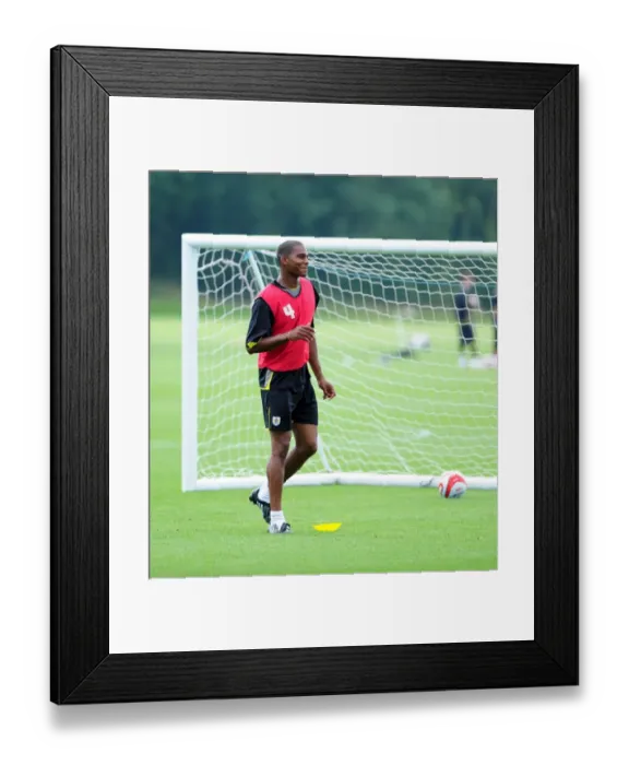 Framed Print : Pre-Season Training: The Road to Glory with Bristol City First Team (09-10) Framed Print : Pre-Season Training: The Road to Glory with Bristol City First Team (09-10)