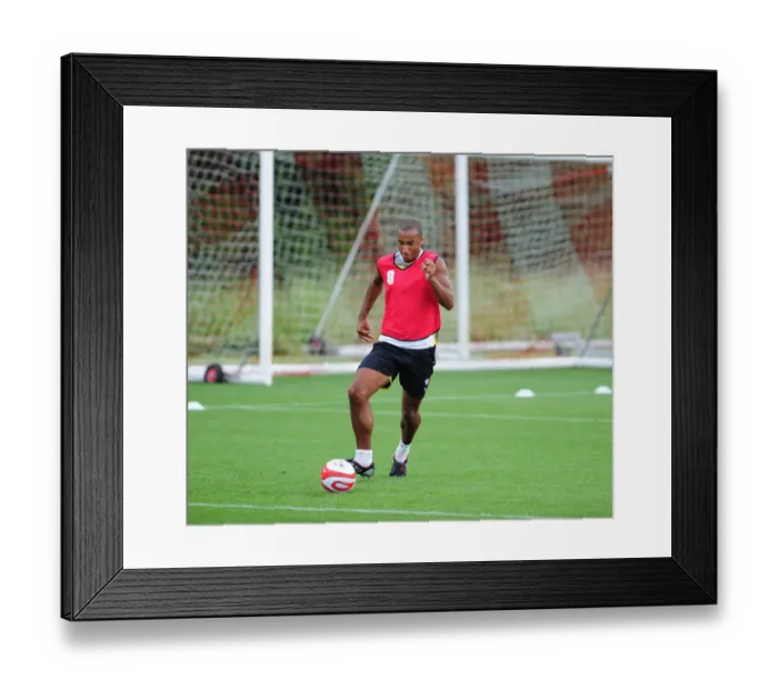 Framed Print : Bristol City First Team: Pre-Season Training 09-10 - Gearing Up for the New Season