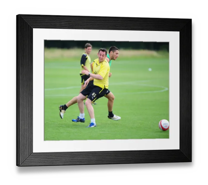 Framed Print : Bristol City First Team: Gearing Up for the 09-10 Season - Pre-Season Training Framed Print : Bristol City First Team: Gearing Up for the 09-10 Season - Pre-Season Training