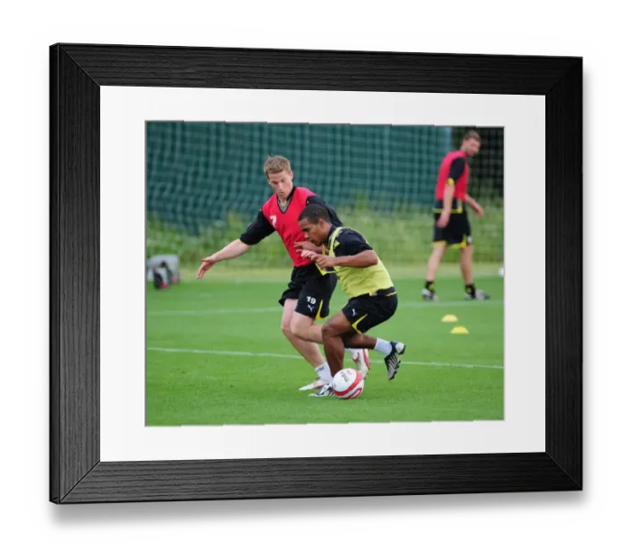Framed Print : Bristol City First Team: Gearing Up for the 09-10 Season - Pre-Season Training Framed Print : Bristol City First Team: Gearing Up for the 09-10 Season - Pre-Season Training
