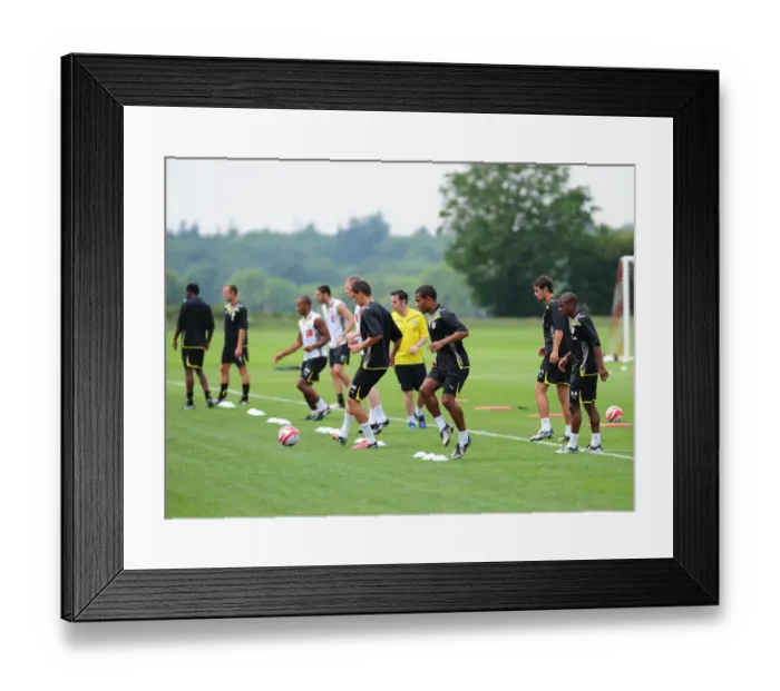 Framed Print : Bristol City First Team: Gearing Up for the 09-10 Season - Pre-Season Training Framed Print : Bristol City First Team: Gearing Up for the 09-10 Season - Pre-Season Training