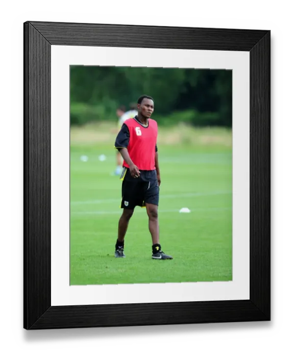 Framed Print : Bristol City First Team: Pre-Season Training 09-10 - Gearing Up for the New Season Framed Print : Bristol City First Team: Pre-Season Training 09-10 - Gearing Up for the New Season