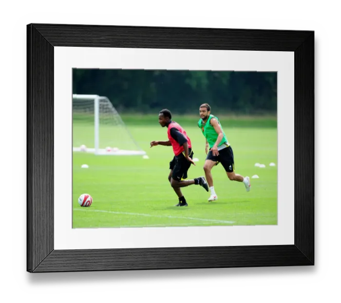 Framed Print : Bristol City First Team: Pre-Season Training 09-10 - The Road to Victory Framed Print : Bristol City First Team: Pre-Season Training 09-10 - The Road to Victory