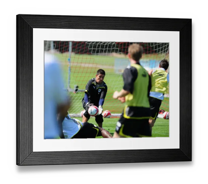Framed Print : Bristol City First Team: Pre-Season Training 09-10 - Getting Ready for the New Season Framed Print : Bristol City First Team: Pre-Season Training 09-10 - Getting Ready for the New Season
