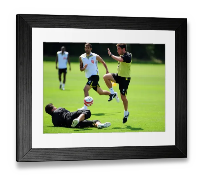 Framed Print : Bristol City First Team: Gearing Up for the 09-10 Season - Pre-Season Training Framed Print : Bristol City First Team: Gearing Up for the 09-10 Season - Pre-Season Training