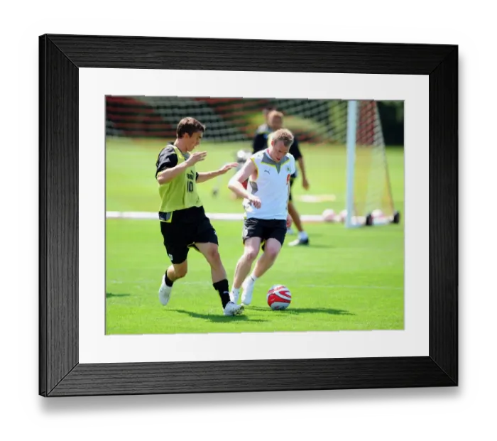 Framed Print : Bristol City First Team: Gearing Up for the 09-10 Season - Pre-Season Training Framed Print : Bristol City First Team: Gearing Up for the 09-10 Season - Pre-Season Training