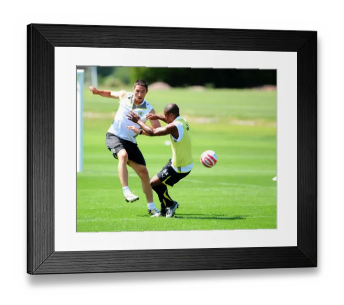 Framed Print : Bristol City First Team: Pre-Season Training 09-10 - Gearing Up for the New Season Framed Print : Bristol City First Team: Pre-Season Training 09-10 - Gearing Up for the New Season