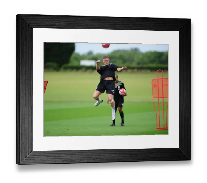 Framed Print : Bristol City First Team: Pre-Season Training 09-10 - Gearing Up for Season Framed Print : Bristol City First Team: Pre-Season Training 09-10 - Gearing Up for Season