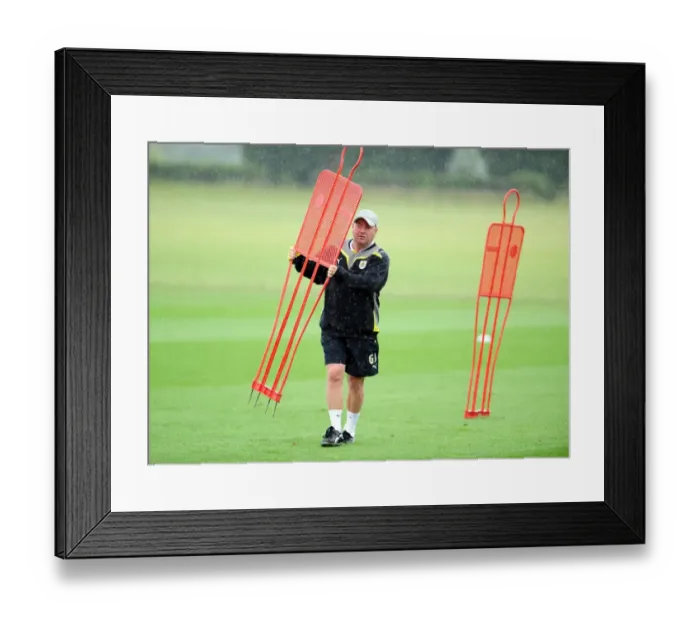 Framed Print : Pre-Season Training: The Road to Glory with Bristol City First Team (09-10) Framed Print : Pre-Season Training: The Road to Glory with Bristol City First Team (09-10)