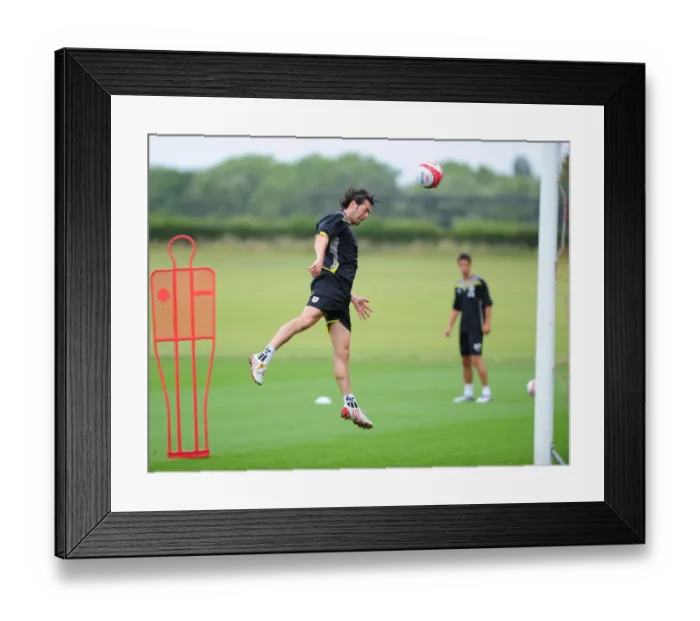 Framed Print : Bristol City First Team: Building Towards Glory - Pre-Season Training 09-10