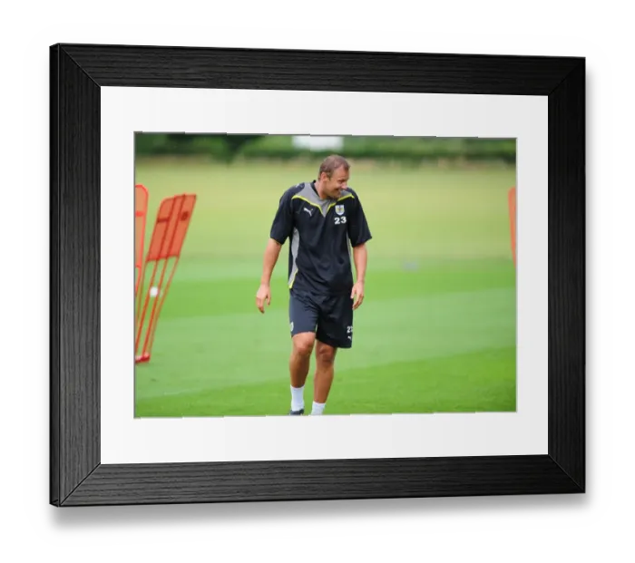 Framed Print : Bristol City First Team: Gearing Up for the 09-10 Season - Pre-Season Training Framed Print : Bristol City First Team: Gearing Up for the 09-10 Season - Pre-Season Training