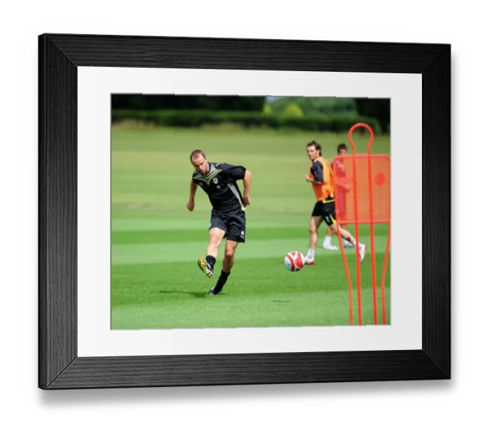 Framed Print : Bristol City First Team: Pre-Season Training 09-10 - Gearing Up for the New Season Framed Print : Bristol City First Team: Pre-Season Training 09-10 - Gearing Up for the New Season