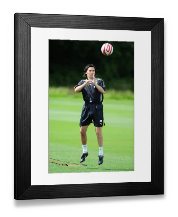Framed Print : Bristol City First Team: Gearing Up for the 09-10 Season - Pre-Season Training Framed Print : Bristol City First Team: Gearing Up for the 09-10 Season - Pre-Season Training