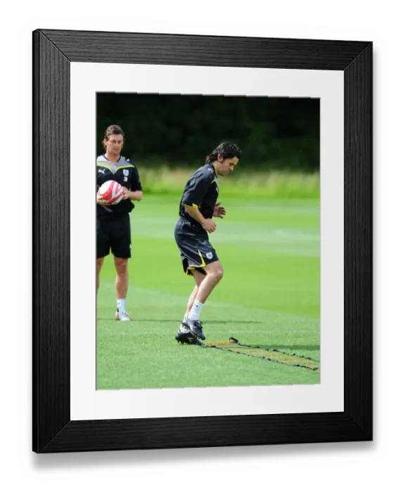 Framed Print : Bristol City First Team: Gearing Up for the 09-10 Season - Pre-Season Training Framed Print : Bristol City First Team: Gearing Up for the 09-10 Season - Pre-Season Training