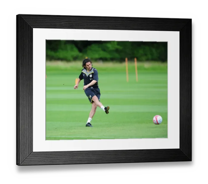 Framed Print : Bristol City First Team: Gearing Up for the 09-10 Season - Pre-Season Training Framed Print : Bristol City First Team: Gearing Up for the 09-10 Season - Pre-Season Training