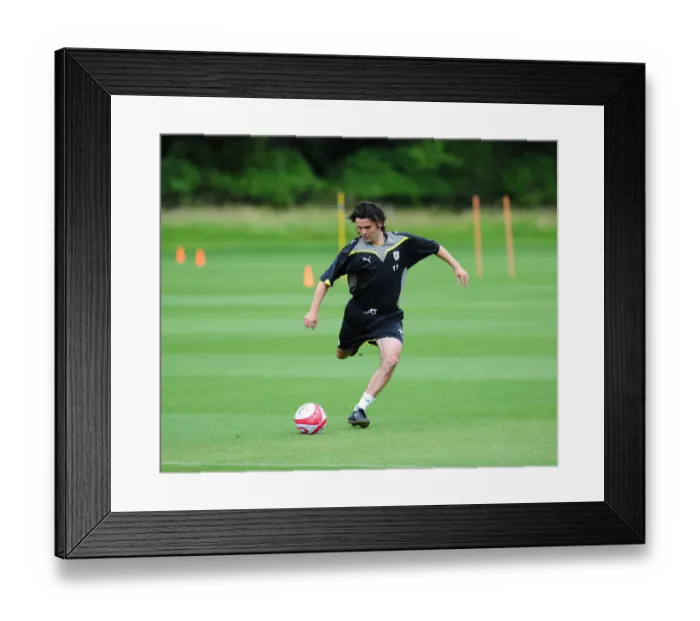 Framed Print : Bristol City First Team: Pre-Season Training 09-10 - Gearing Up for the New Season Framed Print : Bristol City First Team: Pre-Season Training 09-10 - Gearing Up for the New Season