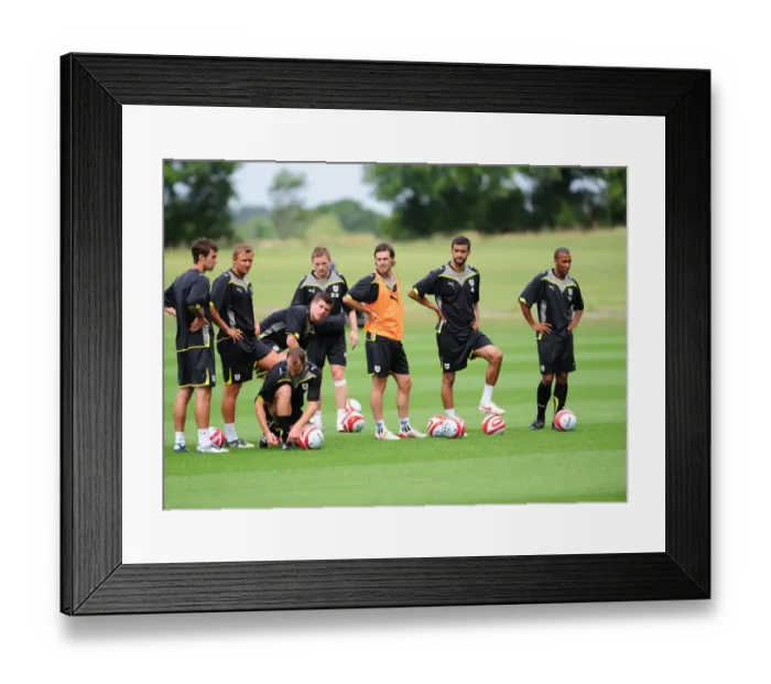 Framed Print : Bristol City First Team: Gearing Up for the 09-10 Season - Pre-Season Training Framed Print : Bristol City First Team: Gearing Up for the 09-10 Season - Pre-Season Training