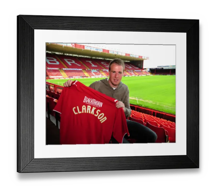 Framed Print : New Faces of Bristol City First Team: Exciting Signings of the 09-10 Season Framed Print : New Faces of Bristol City First Team: Exciting Signings of the 09-10 Season