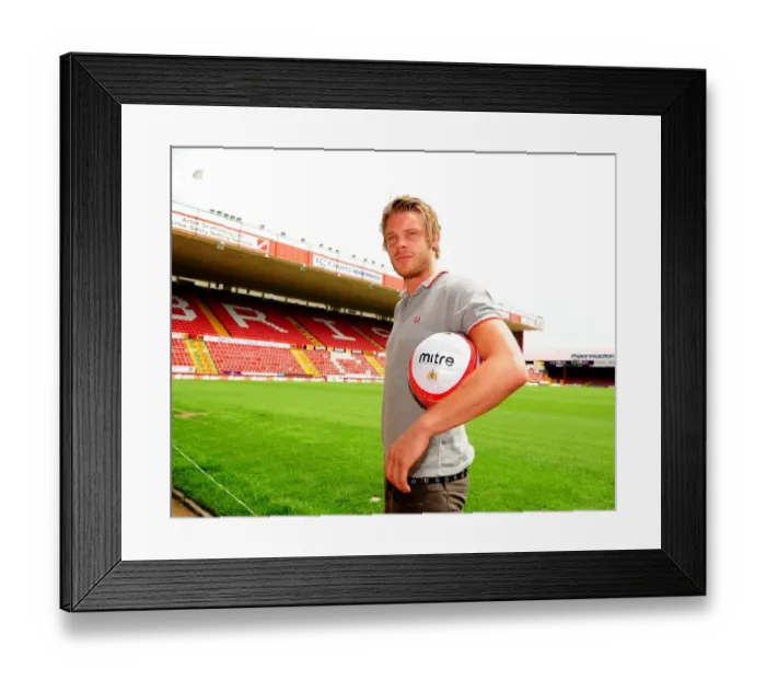 Framed Print : Bristol City First Team: 09-10 Season - New Faces