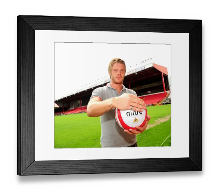 Framed Print : New Faces, New Season: Bristol City First Team's Star Signings (09-10)
