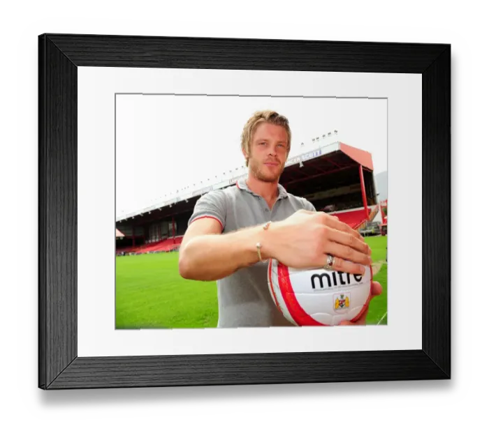 Framed Print : New Faces, New Hope: Unveiling Bristol City's Exciting 09-10 Signings Framed Print : New Faces, New Hope: Unveiling Bristol City's Exciting 09-10 Signings