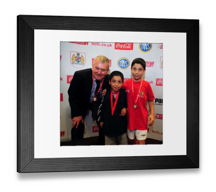 Framed Print : Bristol City Football Club: Junior Academy Plus - Nurturing Future First Team Stars (Season 09-10) Framed Print : Bristol City Football Club: Junior Academy Plus - Nurturing Future First Team Stars (Season 09-10)