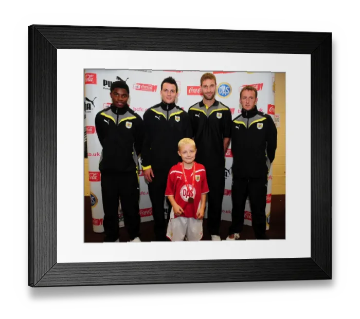 Framed Print : Bristol City FC: Junior Academy Plus - Nurturing Future First Team Stars (Season 09-10) Framed Print : Bristol City FC: Junior Academy Plus - Nurturing Future First Team Stars (Season 09-10)