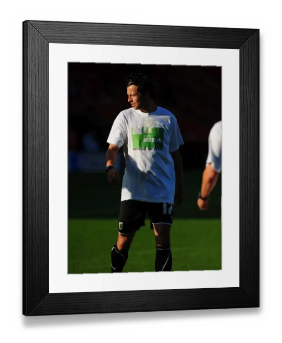 Framed Print : Bristol City vs Ajax: Pre-Season Friendly - Season 09-10 Framed Print : Bristol City vs Ajax: Pre-Season Friendly - Season 09-10