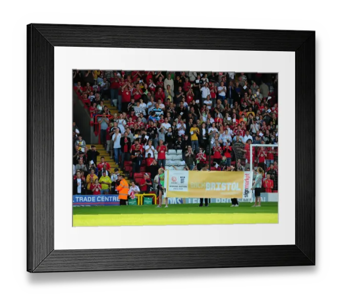 Framed Print : Bristol City vs Ajax: Pre-Season Friendly - Season 09-10