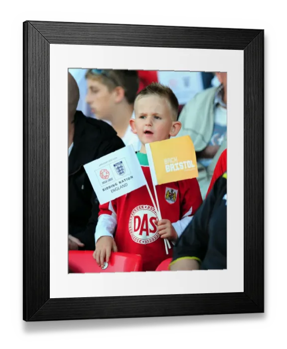 Framed Print : Bristol City vs Ajax: Pre-Season Friendly - 09-10 Framed Print : Bristol City vs Ajax: Pre-Season Friendly - 09-10