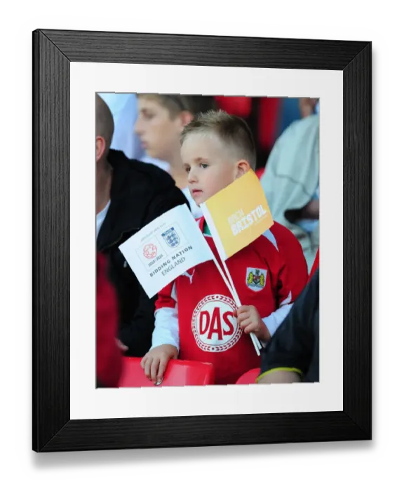 Framed Print : Bristol City vs Ajax: Pre-Season Friendly - Season 09-10 Framed Print : Bristol City vs Ajax: Pre-Season Friendly - Season 09-10