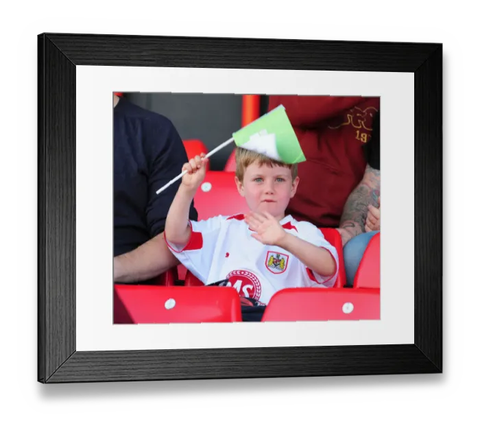 Framed Print : Bristol City vs Ajax: Pre-Season Friendly - 09-10 Framed Print : Bristol City vs Ajax: Pre-Season Friendly - 09-10