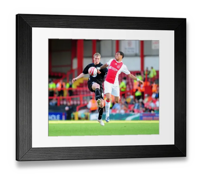 Framed Print : Bristol City vs Ajax: 09-10 Pre-Season Friendly - First Team Clash Framed Print : Bristol City vs Ajax: 09-10 Pre-Season Friendly - First Team Clash