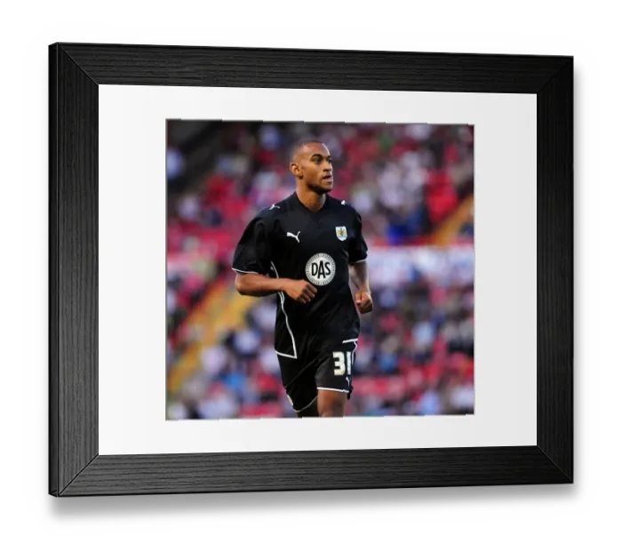 Framed Print : Bristol City vs Ajax: Pre-Season Friendly - 09-10 Framed Print : Bristol City vs Ajax: Pre-Season Friendly - 09-10