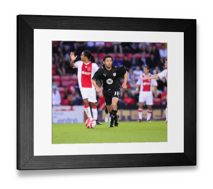 Framed Print : Bristol City vs Ajax: Pre-Season Friendly - 09-10 Framed Print : Bristol City vs Ajax: Pre-Season Friendly - 09-10