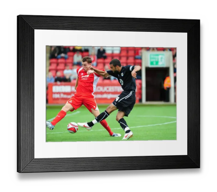 Framed Print : Bristol City vs. Cheltenham Town: Pre-Season Friendly - Season 09-10 Framed Print : Bristol City vs. Cheltenham Town: Pre-Season Friendly - Season 09-10