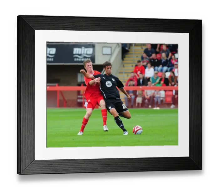 Framed Print : Bristol City vs. Cheltenham Town: Pre-Season Friendly - Season 09-10 Framed Print : Bristol City vs. Cheltenham Town: Pre-Season Friendly - Season 09-10