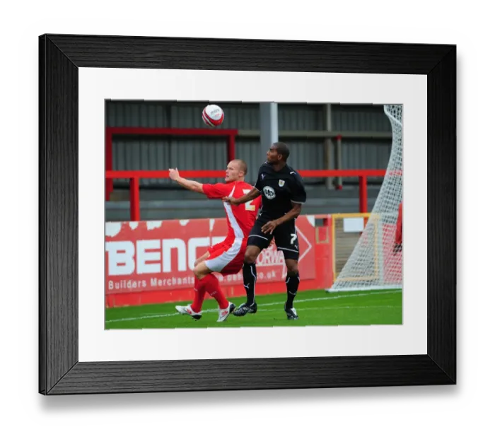 Framed Print : Bristol City vs. Cheltenham Town: Pre-Season Friendly (09-10) Framed Print : Bristol City vs. Cheltenham Town: Pre-Season Friendly (09-10)