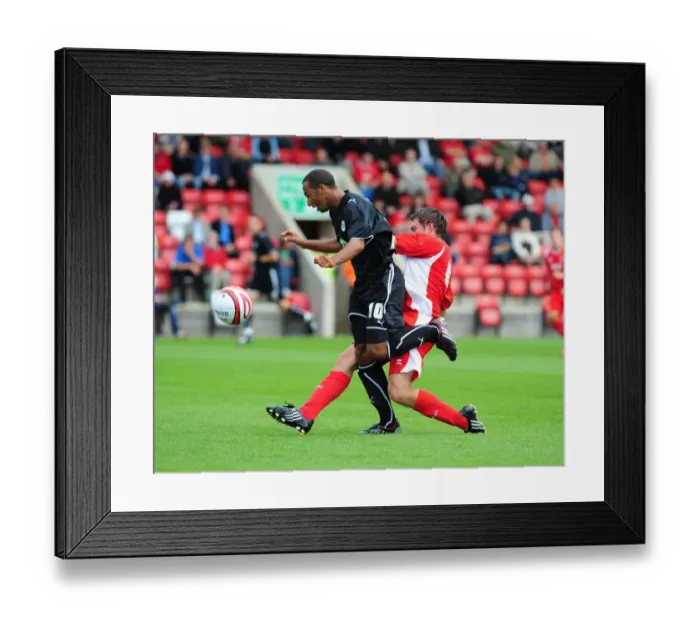 Framed Print : South West Rivalry: Bristol City vs. Cheltenham Town - Pre-Season Friendly (09-10) Framed Print : South West Rivalry: Bristol City vs. Cheltenham Town - Pre-Season Friendly (09-10)