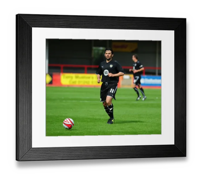 Framed Print : Bristol City vs. Cheltenham Town: Clash of Rivals - Pre-Season Friendly (09-10) Framed Print : Bristol City vs. Cheltenham Town: Clash of Rivals - Pre-Season Friendly (09-10)
