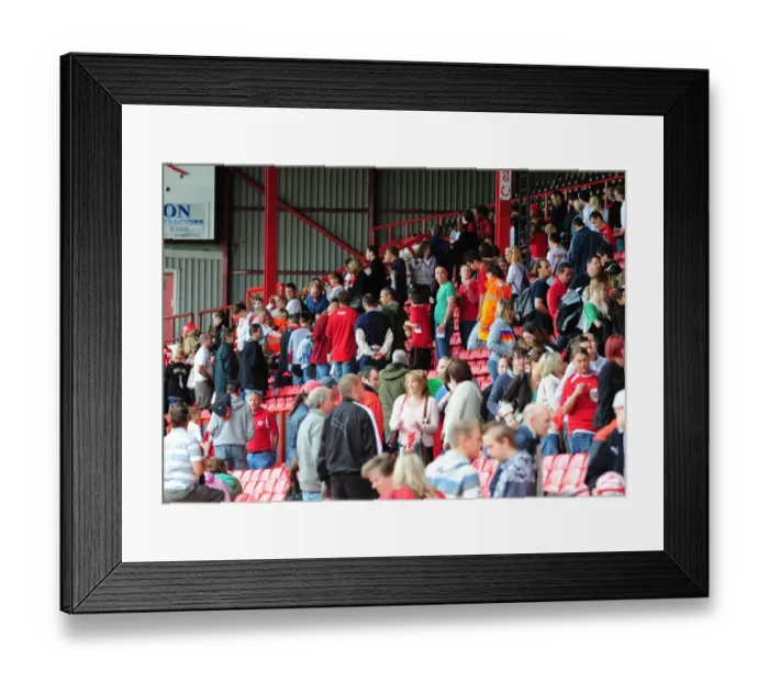 Framed Print : Bristol City First Team: Exclusive Access - 09-10 Open Day Framed Print : Bristol City First Team: Exclusive Access - 09-10 Open Day