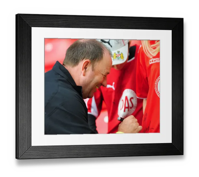 Framed Print : Bristol City First Team: 09-10 Open Day - Gathering at the Stadium Framed Print : Bristol City First Team: 09-10 Open Day - Gathering at the Stadium
