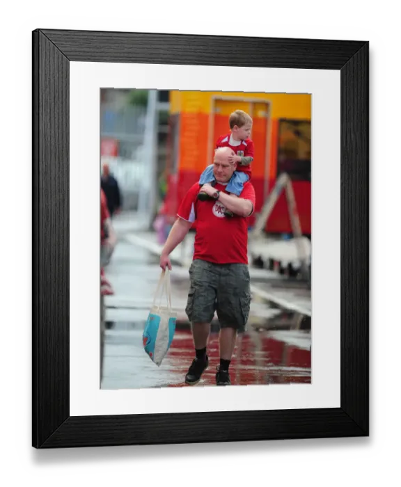 Framed Print : Behind the Scenes: Bristol City FC First Team Open Day 09-10 Framed Print : Behind the Scenes: Bristol City FC First Team Open Day 09-10
