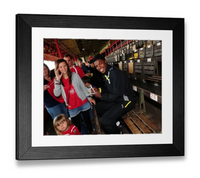 Framed Print : Bristol City FC First Team Open Day 09-10: A Peek into the Season Framed Print : Bristol City FC First Team Open Day 09-10: A Peek into the Season