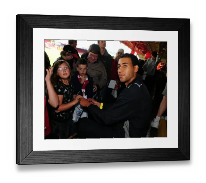Framed Print : Bristol City FC First Team Open Day 09-10: Behind the Scenes with the Squad Framed Print : Bristol City FC First Team Open Day 09-10: Behind the Scenes with the Squad